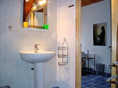 Chambre avec petit d�jeuner �/en/au St Beat (Haute-Garonne)ou appartement ou maison de vacances