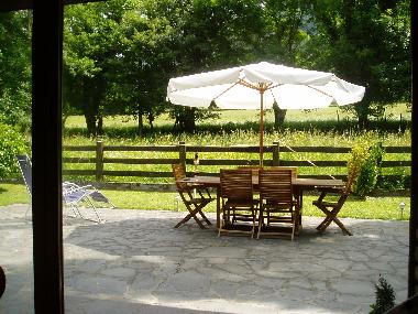 Chambre avec petit d�jeuner �/en/au St Beat (Haute-Garonne)ou appartement ou maison de vacances
