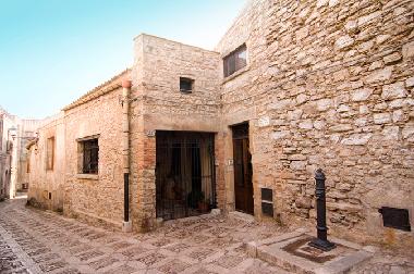 Maison de vacances /en/au Erice (Trapani)ou appartement ou maison de vacances