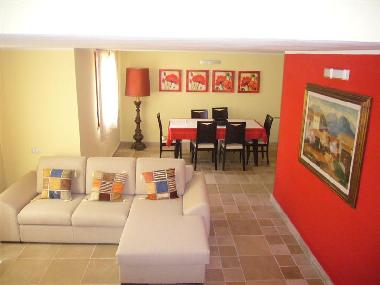 Maison de vacances /en/au Pula (Cagliari)ou appartement ou maison de vacances