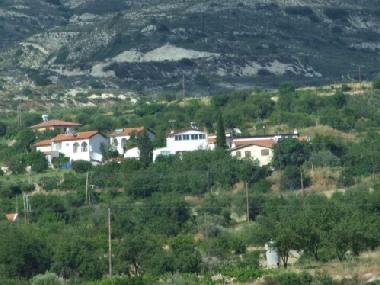 Maison de vacances �/en/au Lania (Limassol)ou appartement ou maison de vacances