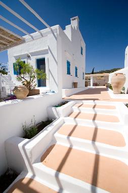 Maison de vacances �/en/au lahania (Dodekanisos)ou appartement ou maison de vacances