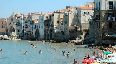 Maison de vacances /en/au Campofelice Roccella (Palermo)ou appartement ou maison de vacances
