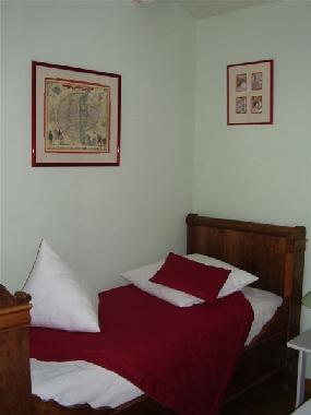 Chambre avec petit djeuner /en/au Velluire (Vende)ou appartement ou maison de vacances