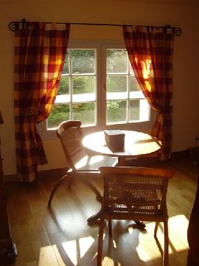 Chambre avec petit djeuner /en/au Velluire (Vende)ou appartement ou maison de vacances