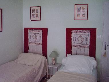 Chambre avec petit djeuner /en/au Velluire (Vende)ou appartement ou maison de vacances