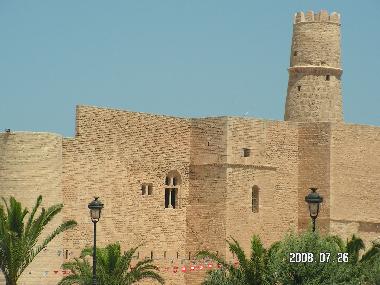 Maison de vacances �/en/au LAMTA (Al Munastir)ou appartement ou maison de vacances