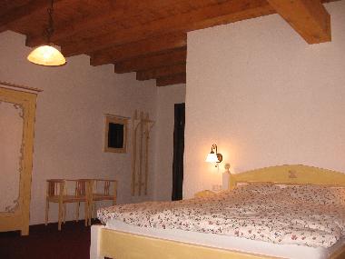 Chambre avec petit d�jeuner �/en/au MOIECIU (Brasov)ou appartement ou maison de vacances