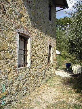 Maison de vacances �/en/au Montemagno (Lucca)ou appartement ou maison de vacances