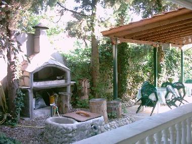 barbecue dans le jardin