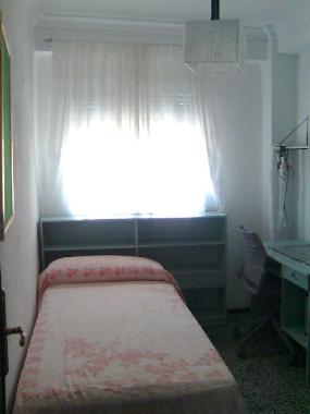 Chambre avec petit djeuner /en/au malaga (Mlaga)ou appartement ou maison de vacances