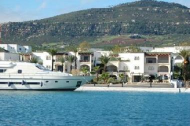 Chambre avec petit d�jeuner �/en/au marina smir  near M