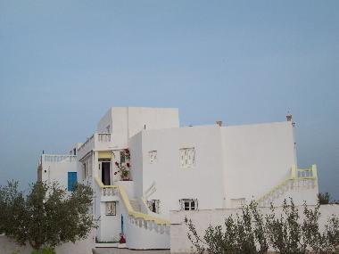 Maison de vacances �/en/au Midoun (Madanin)ou appartement ou maison de vacances