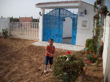 Maison de vacances �/en/au Midoun (Madanin)ou appartement ou maison de vacances