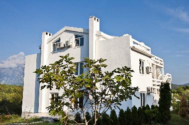 Chambre avec petit d�jeuner �/en/au Tivat (Mont�n�gro)ou appartement ou maison de vacances