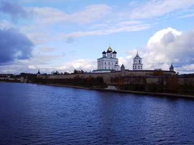 Chambre avec petit d�jeuner �/en/au Pskov (Pskovskaya Oblast�)ou appartement ou maison de vacances