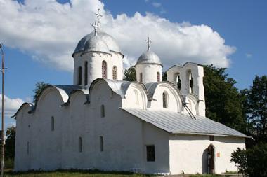 Chambre avec petit d�jeuner �/en/au Pskov (Pskovskaya Oblast�)ou appartement ou maison de vacances