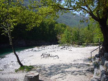 Maison de vacances �/en/au Maggia/Moghegno (Locarno)ou appartement ou maison de vacances