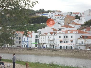 Appartement de vacances /en/au Alccer do Sal (Alentejo Litoral)ou appartement ou maison de vacances
