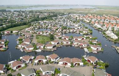 Maison de vacances /en/au Lemmer (Friesland)ou appartement ou maison de vacances
