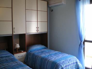 Chambre avec petit d�jeuner �/en/au Quartu Sant