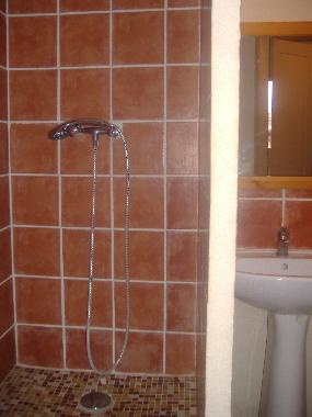 Maison de vacances /en/au le chambon (Gard)ou appartement ou maison de vacances