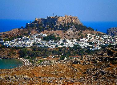 Maison de vacances �/en/au lindos-pefkos (Dodekanisos)ou appartement ou maison de vacances