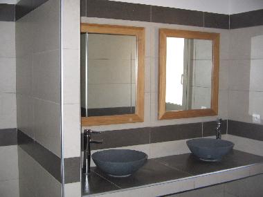 Maison de vacances /en/au sainte-lucie de porto-vecchio (Corse-du-Sud)ou appartement ou maison de vacances