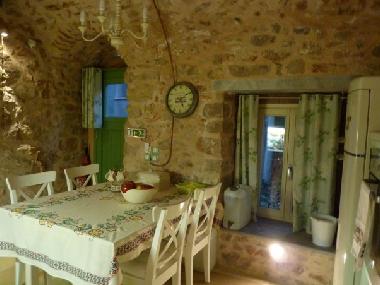 Maison de vacances /en/au AGHIOS GEORGIOS  SYKOUSSIS (Chios)ou appartement ou maison de vacances