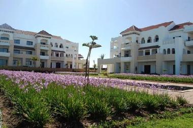 25 000 m2 de jardins,acc�s direct de l