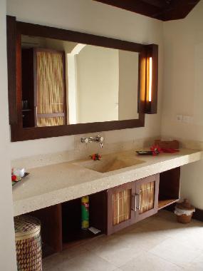 Maison de vacances �/en/au Tulamben (Bali)ou appartement ou maison de vacances