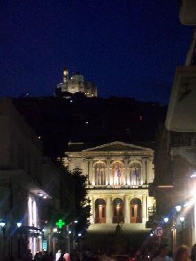 Maison de vacances /en/au SYROS (Kyklades)ou appartement ou maison de vacances