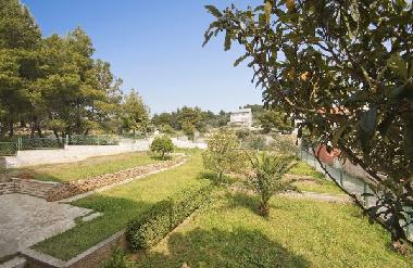 Maison de vacances �/en/au �aborić (Sibensko-Kninska)ou appartement ou maison de vacances