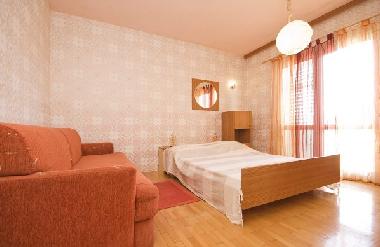 Maison de vacances �/en/au �aborić (Sibensko-Kninska)ou appartement ou maison de vacances