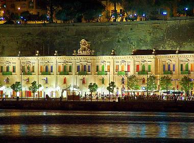 Maison de vacances �/en/au valletta (Malte)ou appartement ou maison de vacances
