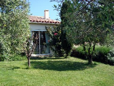 Maison de vacances /en/au clarensac (Gard)ou appartement ou maison de vacances