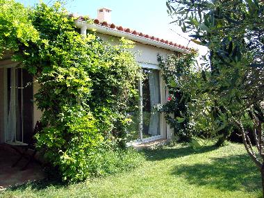 Maison de vacances /en/au clarensac (Gard)ou appartement ou maison de vacances