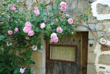 Maison de vacances �/en/au St Julien La Geneste (Puy-de-D�me)ou appartement ou maison de vacances