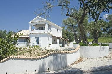 Maison de vacances �/en/au Arillas  (Kerkyra)ou appartement ou maison de vacances