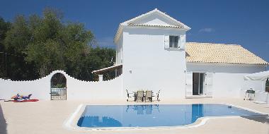 Maison de vacances �/en/au Arillas  (Kerkyra)ou appartement ou maison de vacances