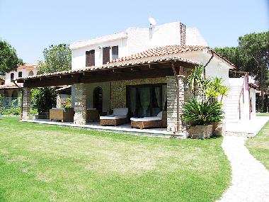 Maison de vacances /en/au Santa Margherita di Pula (Cagliari)ou appartement ou maison de vacances
