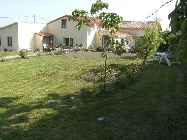 Chambre avec petit d�jeuner �/en/au Courlay (Deux-S�vres)ou appartement ou maison de vacances