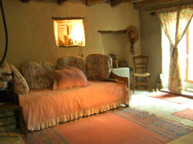 Chambre avec petit d�jeuner �/en/au Courlay (Deux-S�vres)ou appartement ou maison de vacances