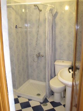 Chambre avec petit d�jeuner �/en/au Orikum (Vlore)ou appartement ou maison de vacances