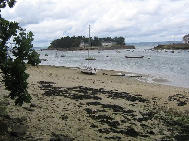 Chambre avec petit d�jeuner �/en/au DOUARNENEZ (Finist�re)ou appartement ou maison de vacances