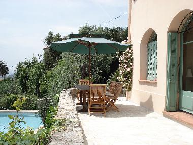 Maison de vacances �/en/au Grasse (Alpes-Maritimes)ou appartement ou maison de vacances
