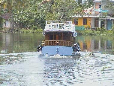 Bateau �/en/au KOTTAYAM (Kerala)ou appartement ou maison de vacances