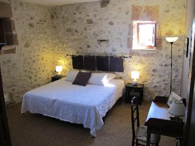 Maison de vacances �/en/au La Capelle-Masmol�ne (Gard)ou appartement ou maison de vacances