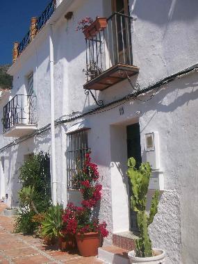 Maison de vacances /en/au OJEN (Mlaga)ou appartement ou maison de vacances