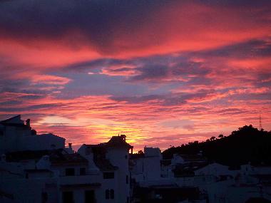 Maison de vacances /en/au OJEN (Mlaga)ou appartement ou maison de vacances